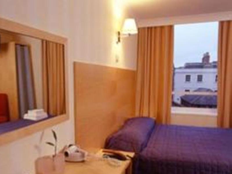 George Oxford Hotel Extérieur photo