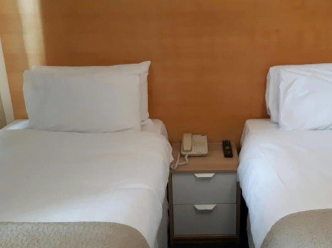 George Oxford Hotel Extérieur photo